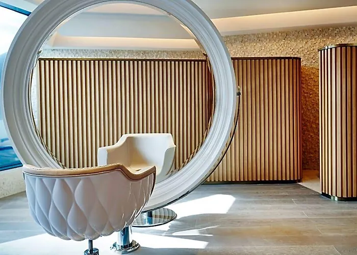 Of Dreams - Morpheus Hotel
